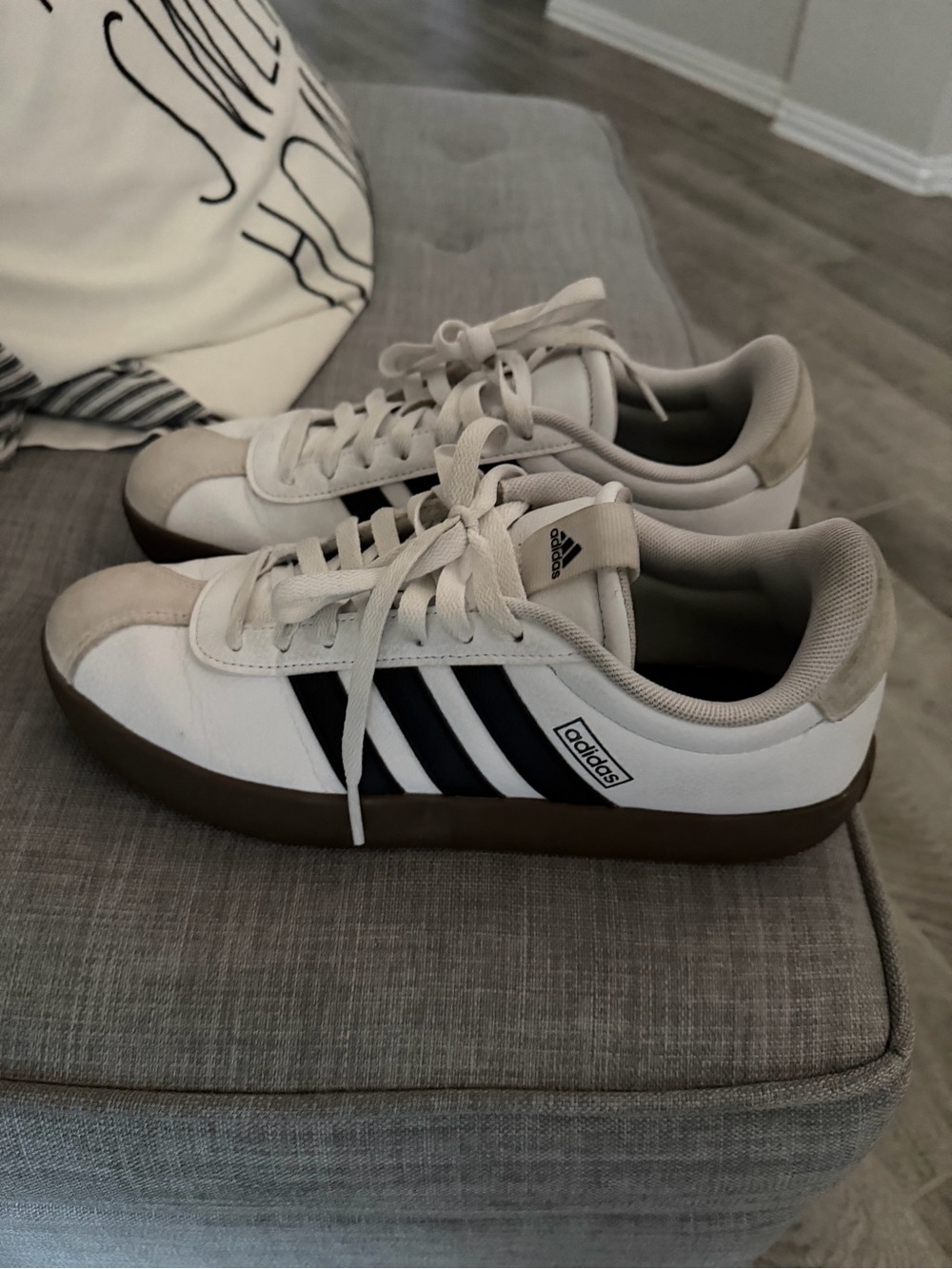Excellent condition Women’s Addidas VL Court 3.0